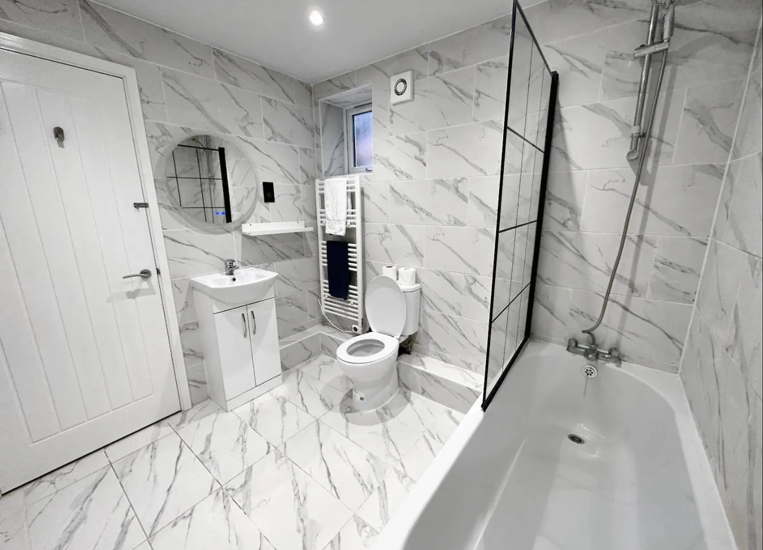Modern, 10 Minutes To London Bridge, Free Parking Apartment United Kingdom