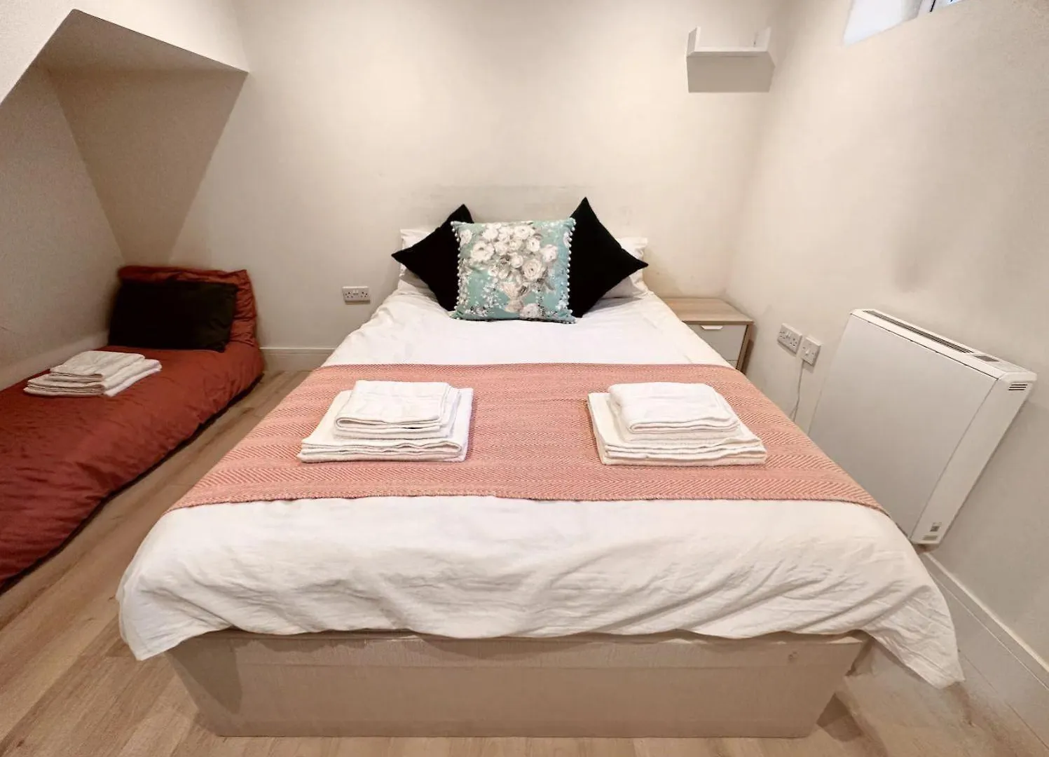 Modern, 10 Minutes To London Bridge, Free Parking Apartment United Kingdom