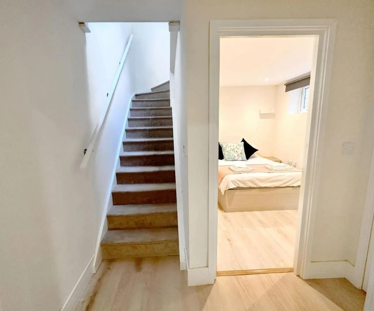 Modern, 10 Minutes To London Bridge, Free Parking Apartment